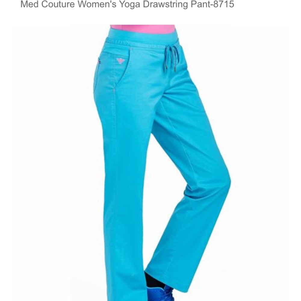 Med couture 8715T yoga pant scrubs